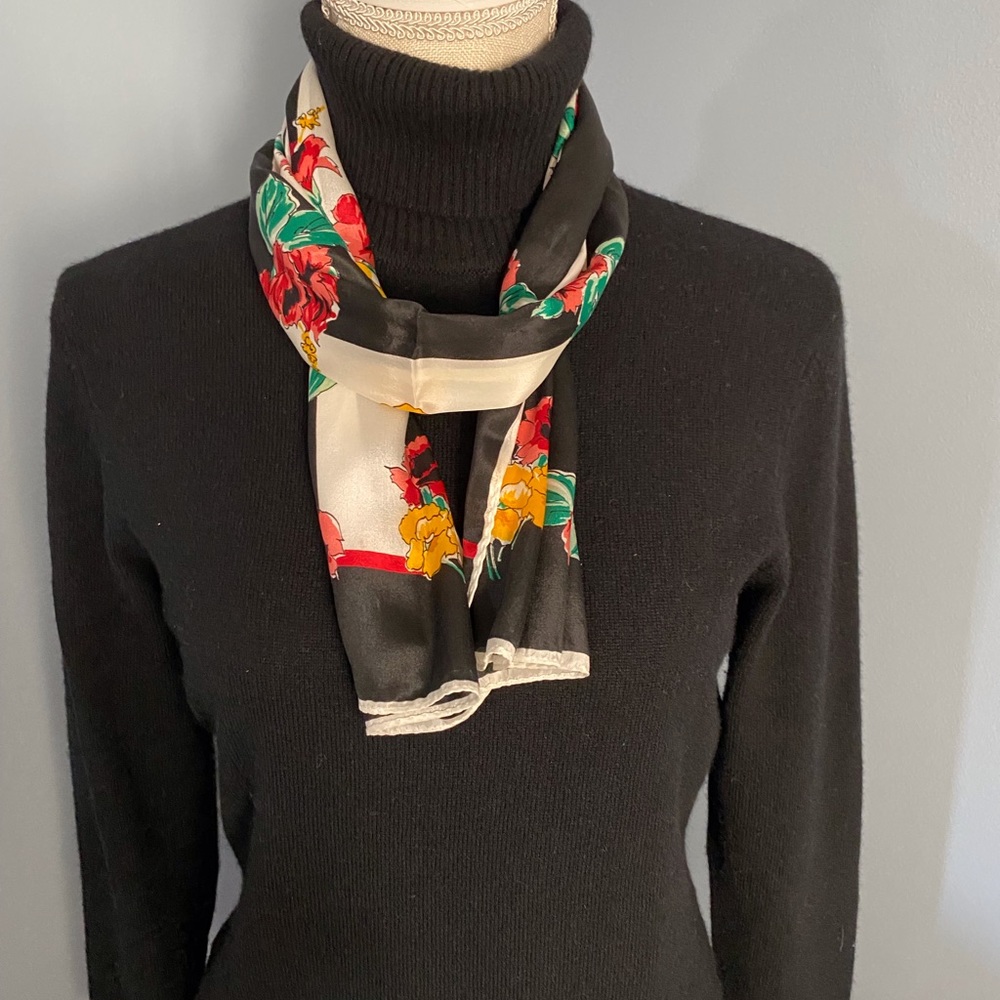 Classy Rectangular Scarf - Picture 7 of 7